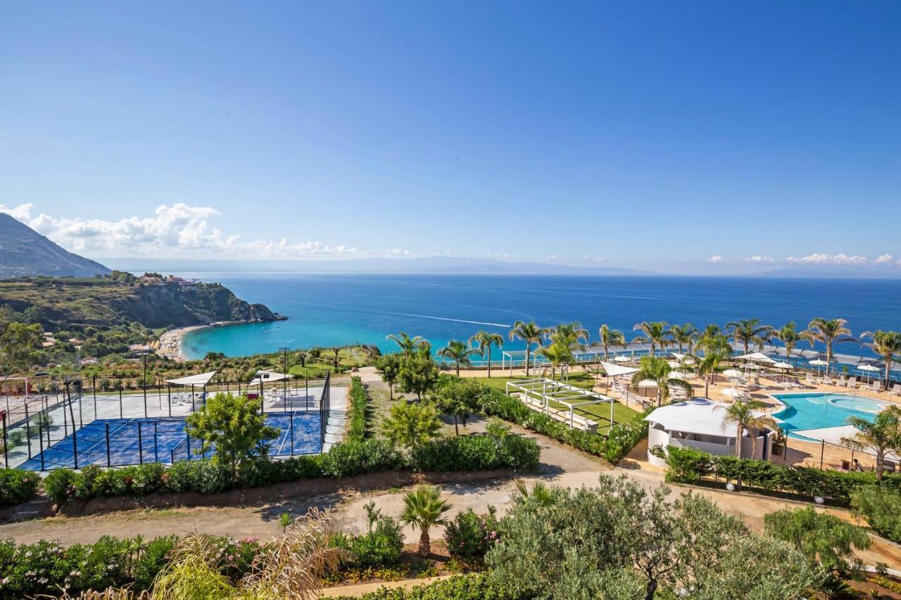 Blue Bay Resort Capo Vaticano Exterior photo