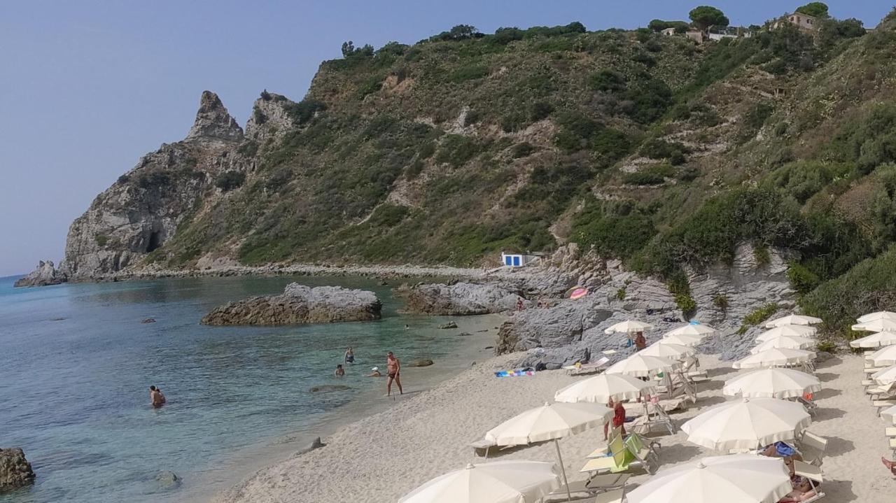 Blue Bay Resort Capo Vaticano Exterior photo
