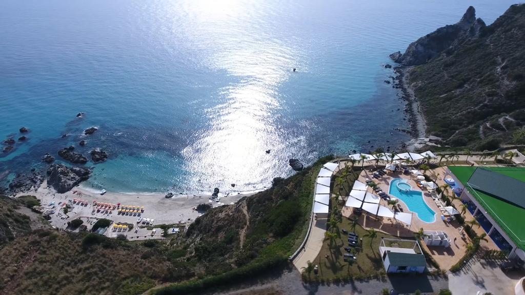 Blue Bay Resort Capo Vaticano Exterior photo