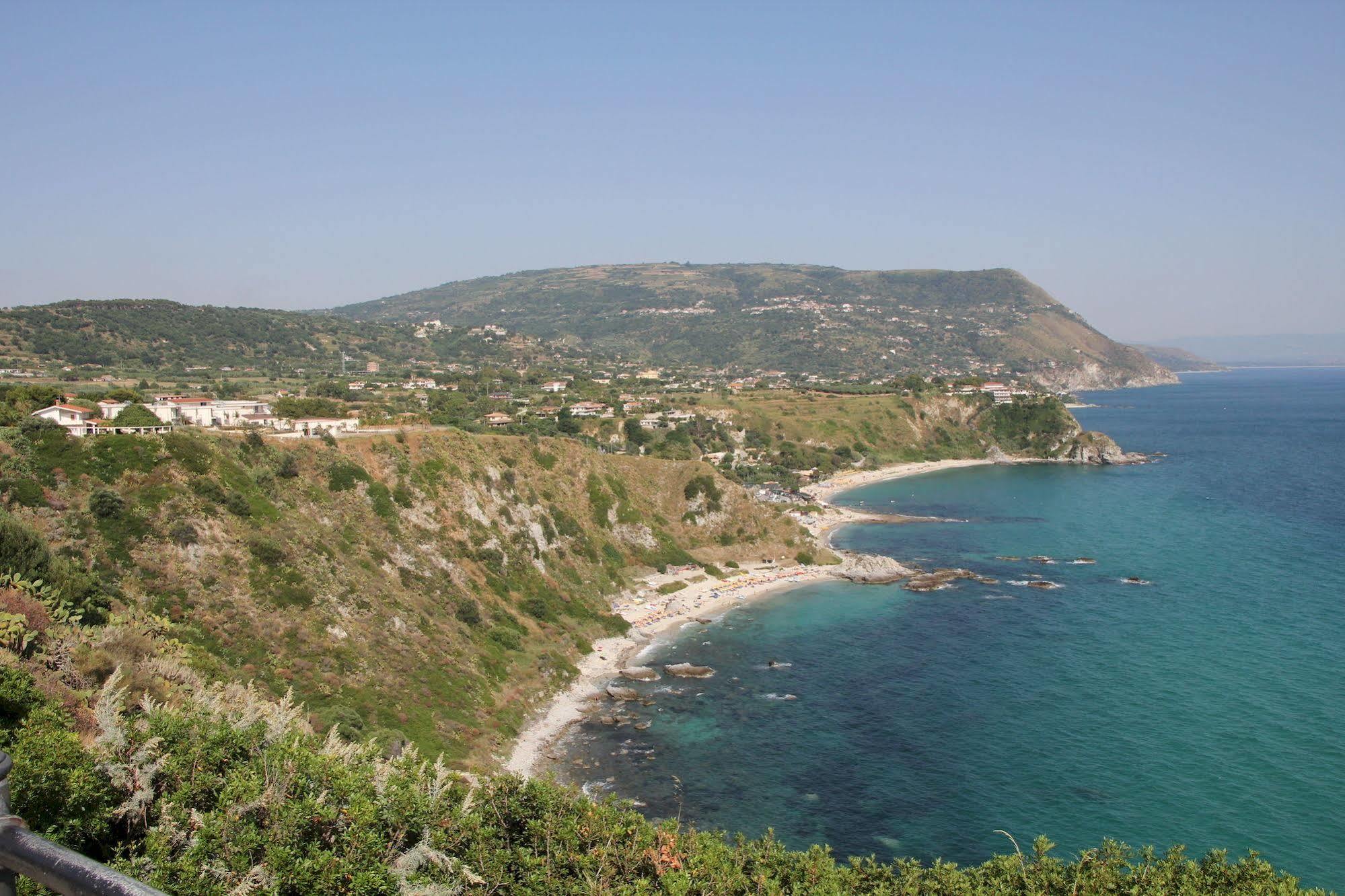 Blue Bay Resort Capo Vaticano Exterior photo