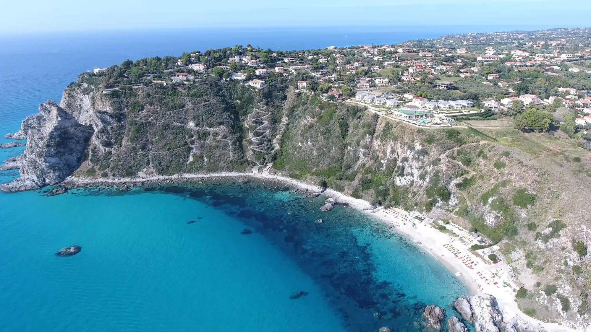 Blue Bay Resort Capo Vaticano Exterior photo